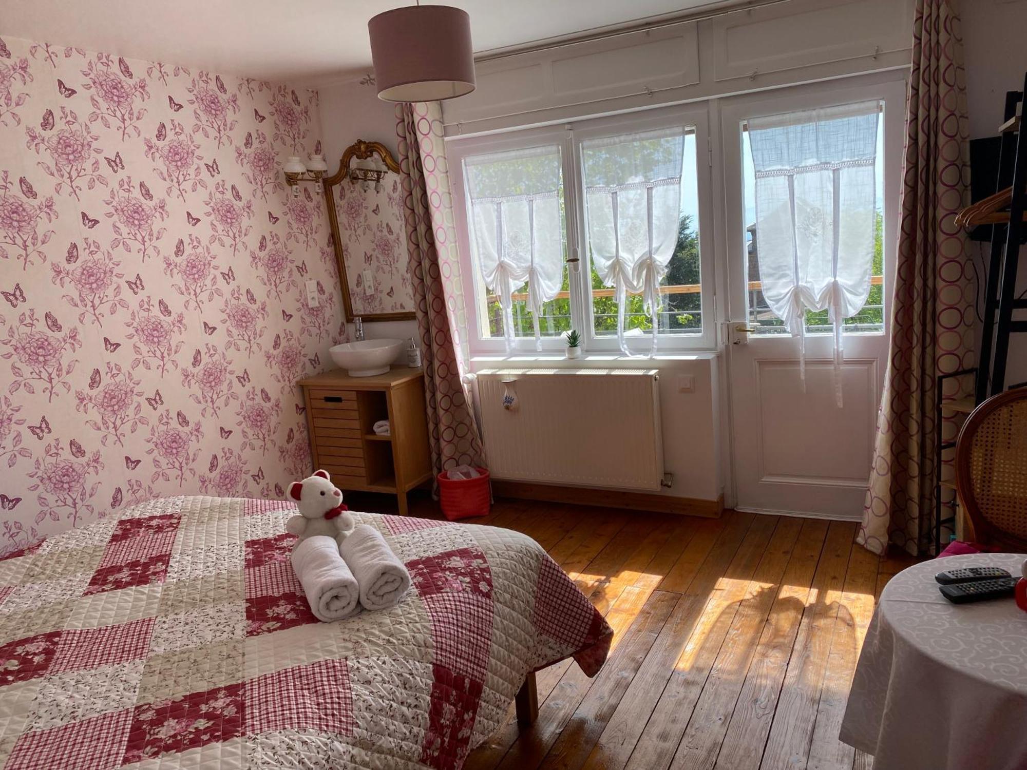 Les Iris Chambres D'Hote Niedermorschwihr Exteriér fotografie
